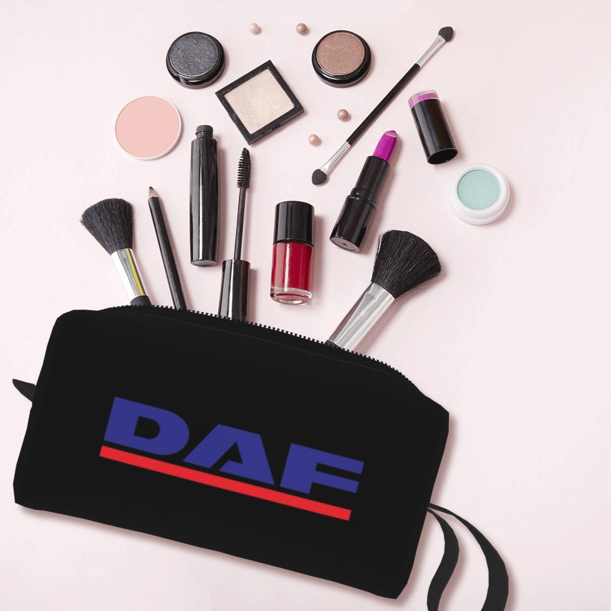 DAF Red Design Best Logo Makeu - đánh giá và giá Beauty Makeup Logo Design