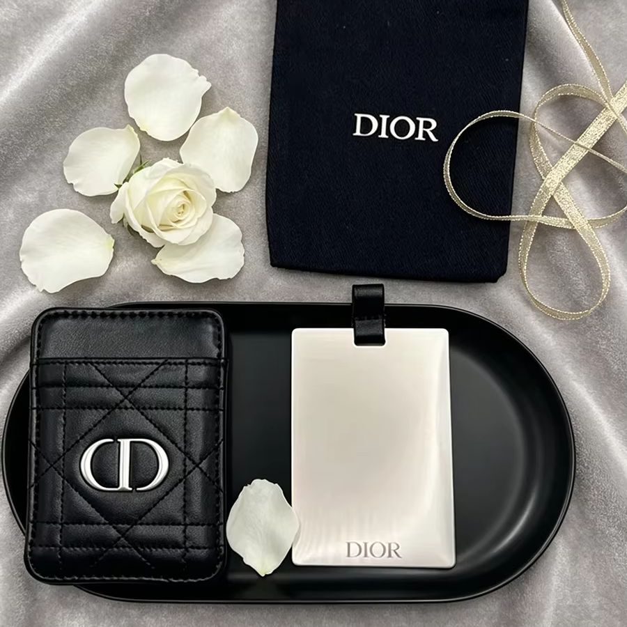 Dior Dior’s Bag Multi-function - đánh giá và giá Beauty Makeup Dior