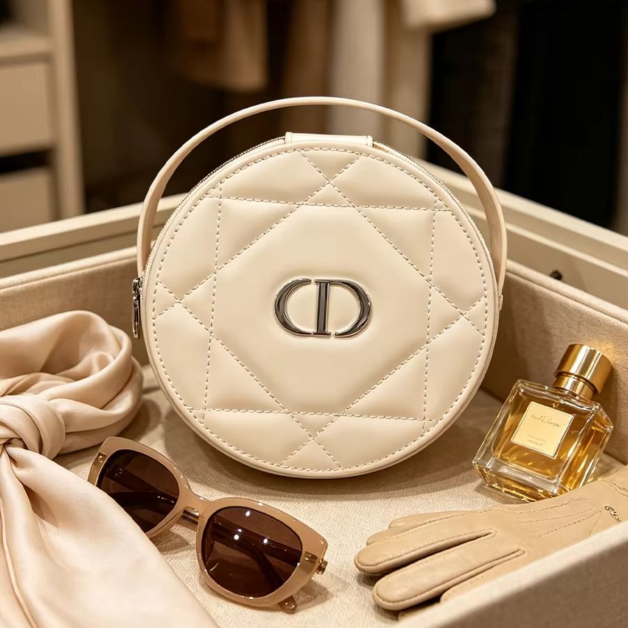 Christian Dior Dior’s Bag Luxu - đánh giá và giá Beauty Makeup Dior